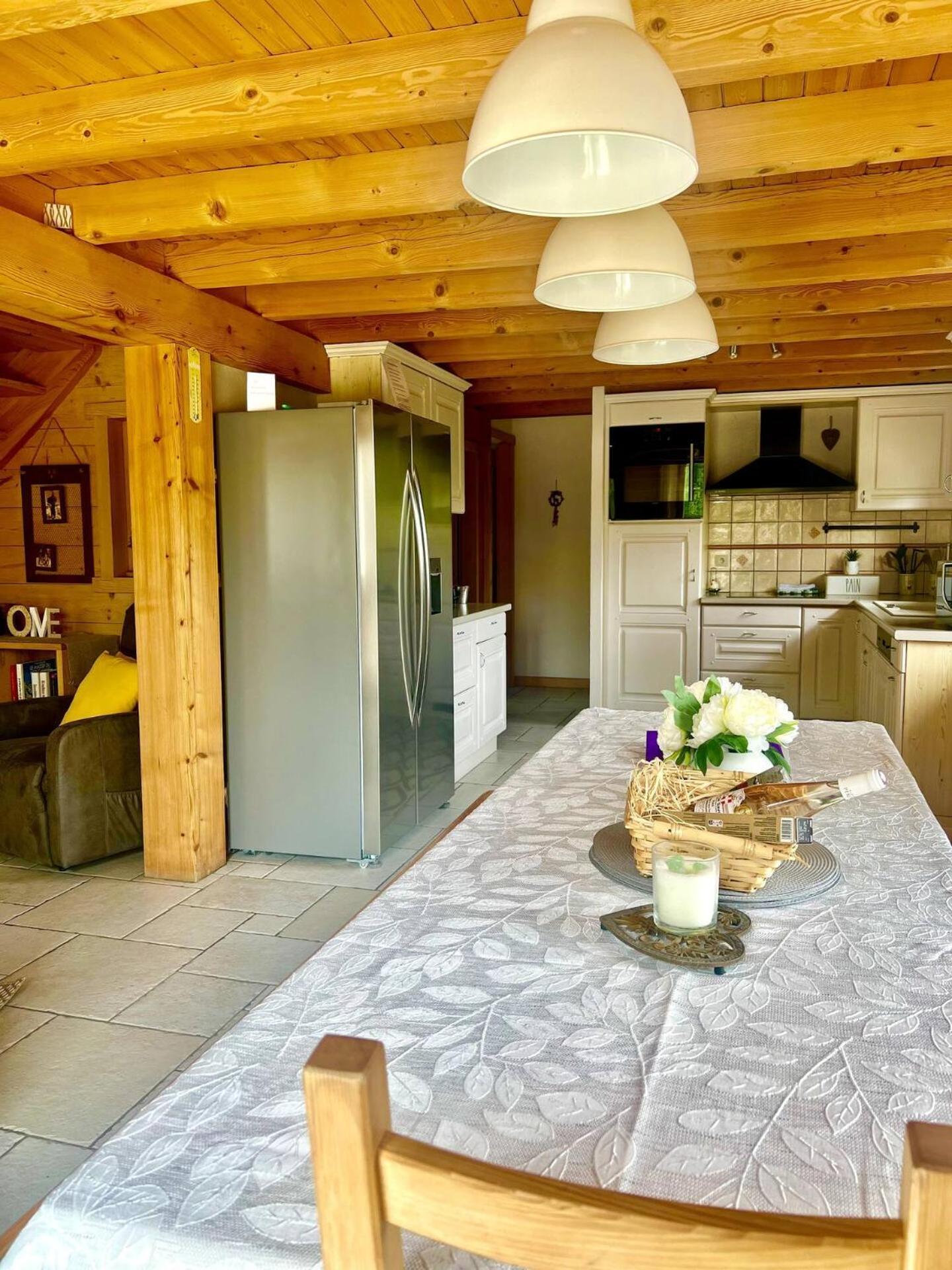 Charming Family Chalet For 8 People, With Private Hot Tub Les Clefs Exterior photo