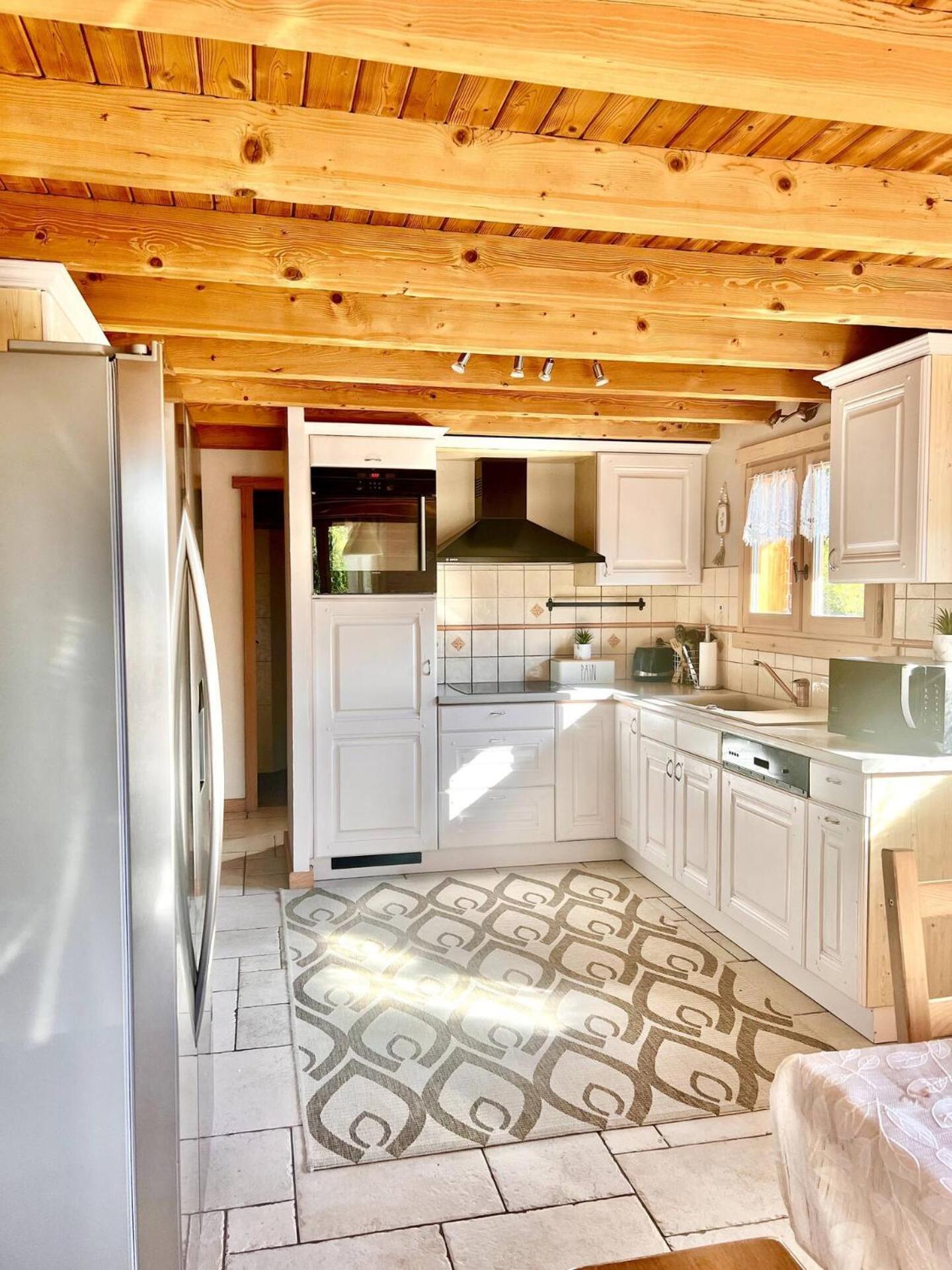 Charming Family Chalet For 8 People, With Private Hot Tub Les Clefs Exterior photo